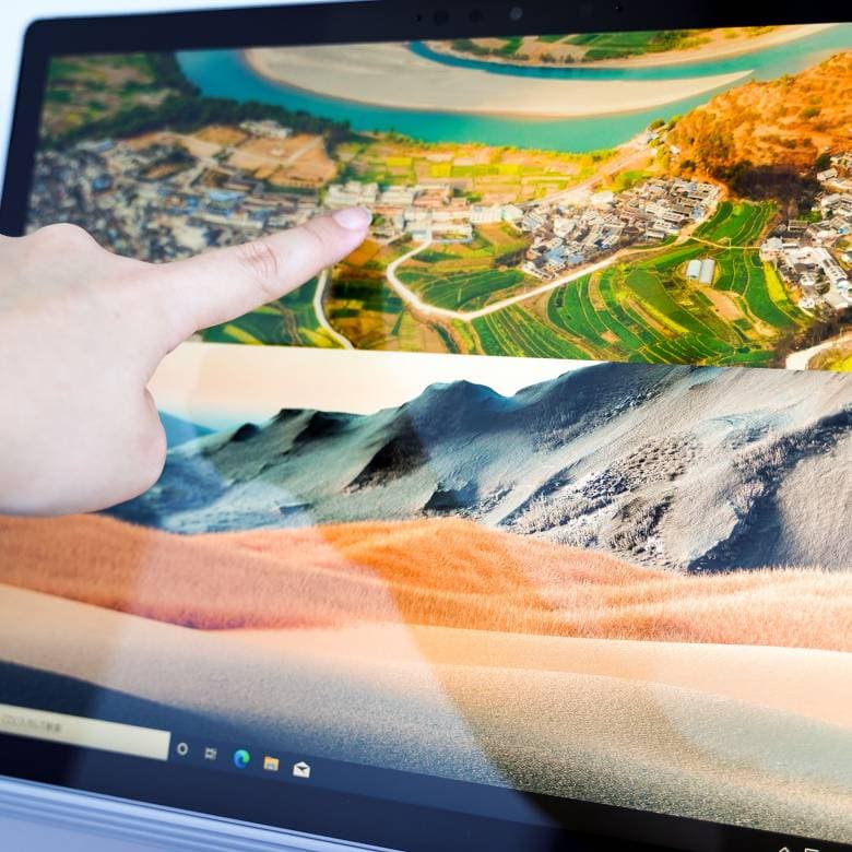 Surface Book 3 15インチのディスプレイはグレア液晶