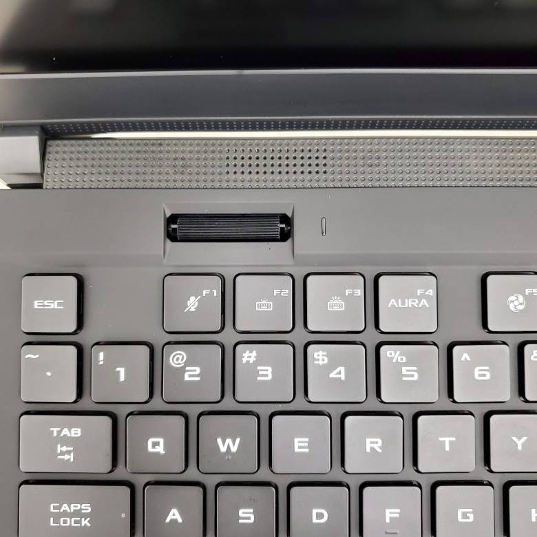 ROG Zephyrus S17のキーボード