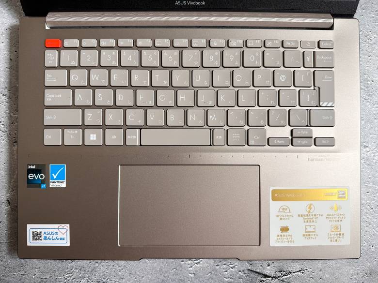 Vivobook S 14X OLED S5402ZAのキーボード
