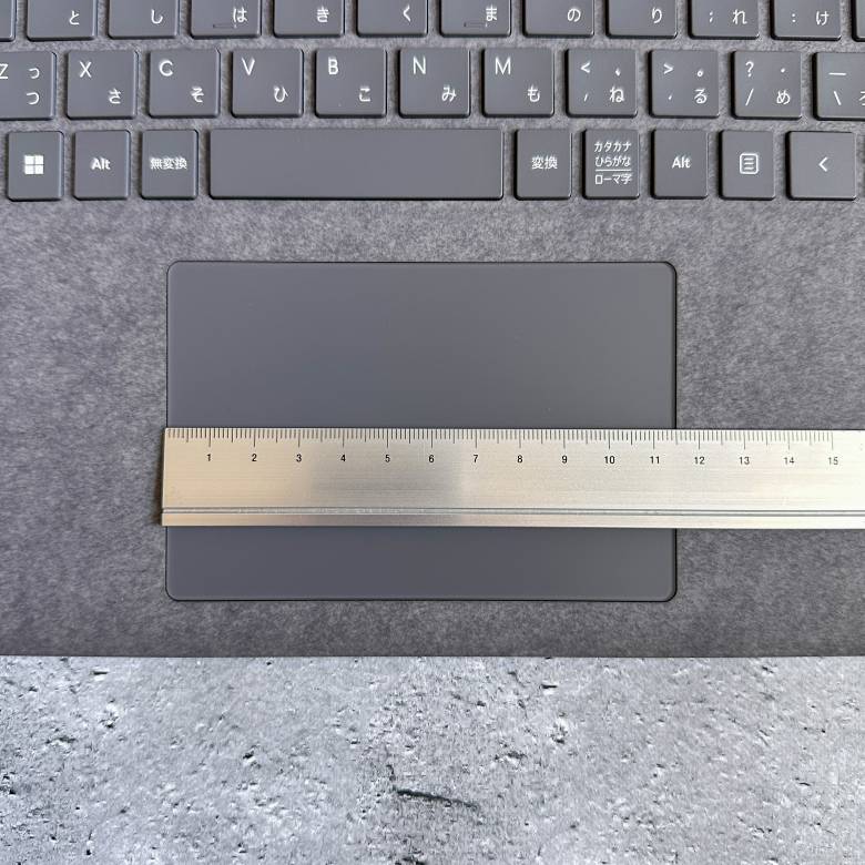 Surface Laptop 5 13.5インチのタッチパッド