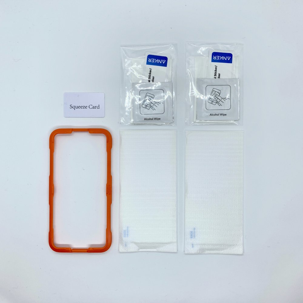 Anker GlassGuard iPhone 11 Pro/XS/X用の同梱品