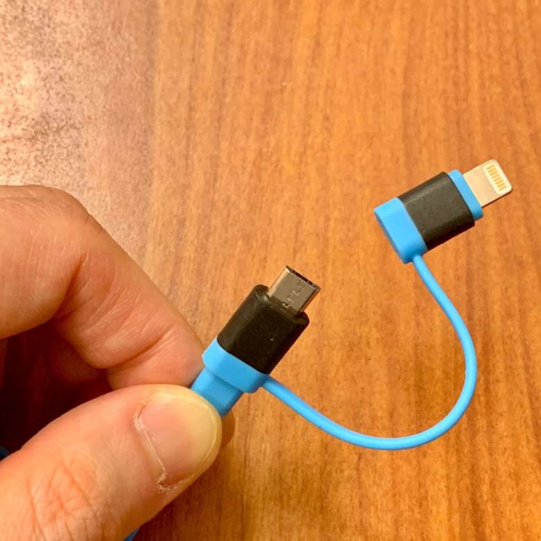 cheero 2in1 Cable with Lightning & micro USBはMicro USB端子も備えている