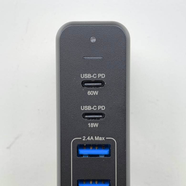 Satechi 75W デュアル Type-C PD トラベルチャージャーのPD対応USBタイプC端子