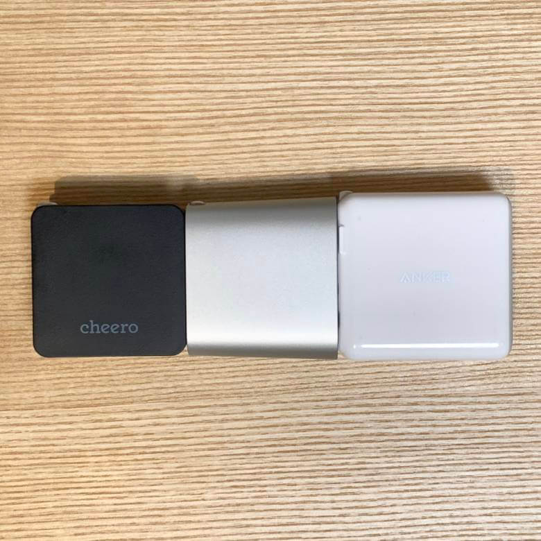 Anker PowerPort ll PDとBelkin BOOST CHARGE USB充電器とcheero 2 port PD Chargerのサイズ比較