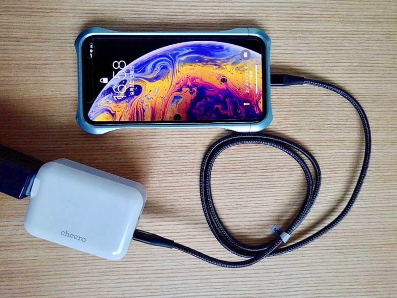 cheero Smart USB Charger 48Wは最新のiPhoneでも約30分で50%まで到達する高速充電ができる
