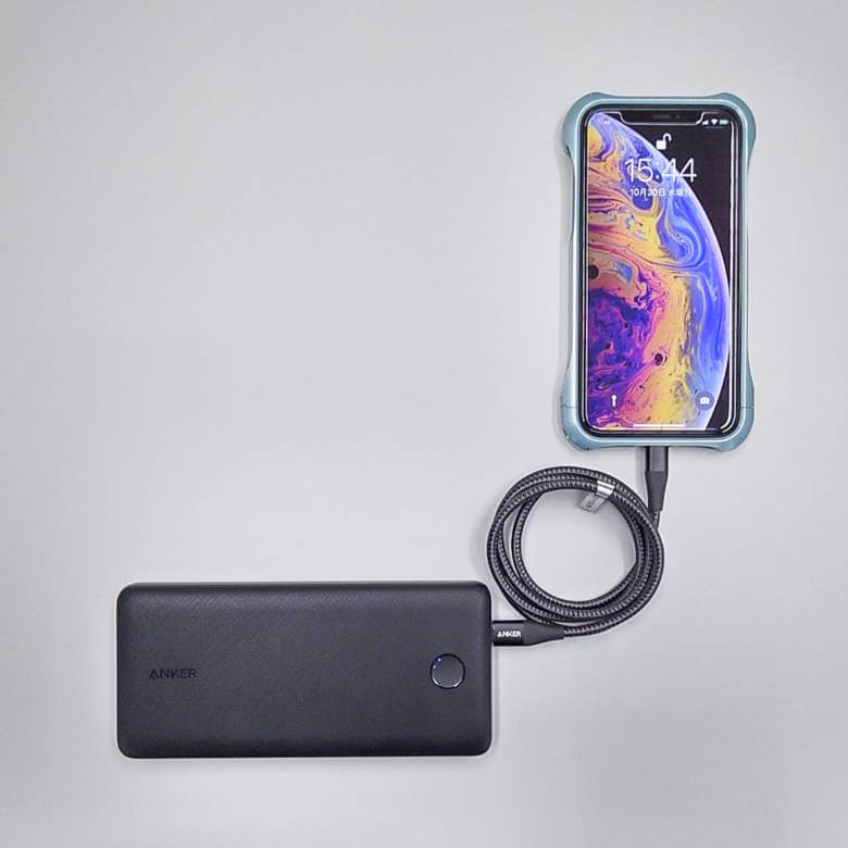 Anker PowerCore Essential 20000 PD 20WはAnker PowerLine+ II USB-C ＆ ライトニング ケーブルとの併用でiPhone充電可能