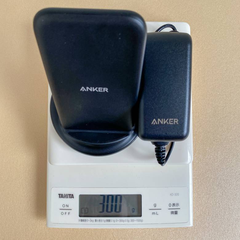 Anker PowerWave II Standの重量は約300g