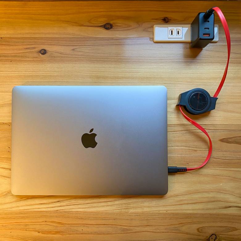 LilNob ShareはMacBook Proを急速充電可能