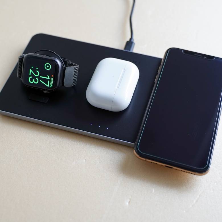 Satechiトリオ ワイヤレス充電パッドレビュー】iPhone・Apple Watch・AirPodsが3台同時チャージできる充電台！ | マクリン
