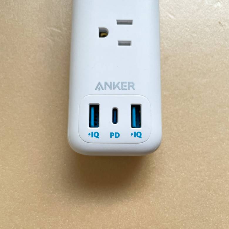 Anker PowerPort Strip PD 3はPD対応USB-CとUSB-A搭載