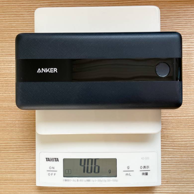 Anker PowerCore III 19200 60Wの重量は約406g