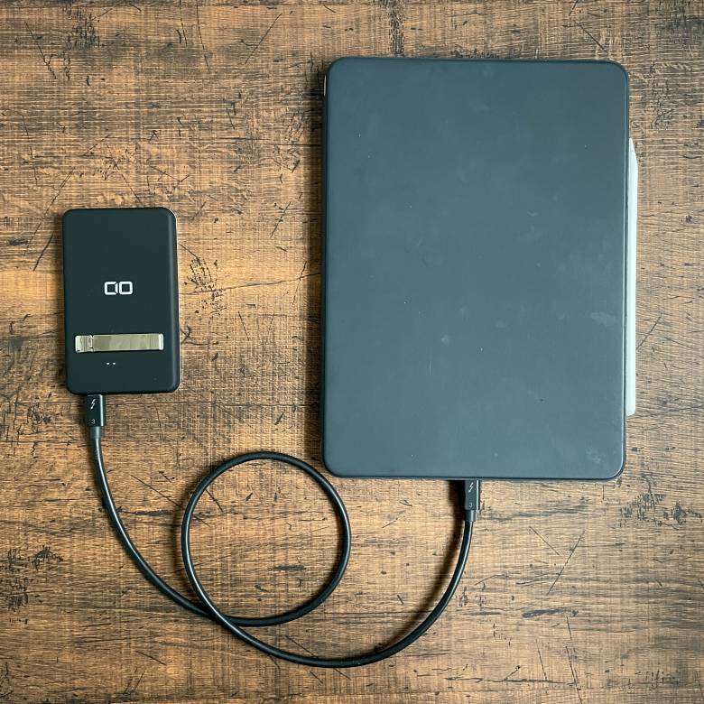 CIO MB-5000-MAGはiPad Proの急速充電可能