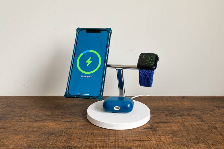 Belkin MagSafe 3-in-1ワイヤレス充電器をレビュー！iPhone・AirPods・Apple Watchが3台同時充電できる充電スタンド