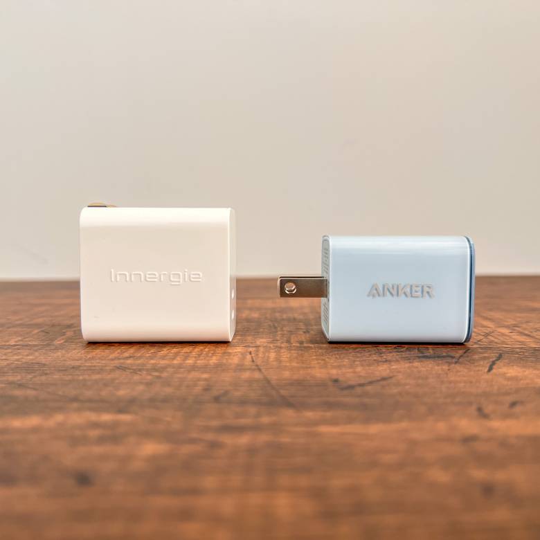 Innergie C3 DuoとAnker 521 Charger (Nano Pro)のサイズ比較